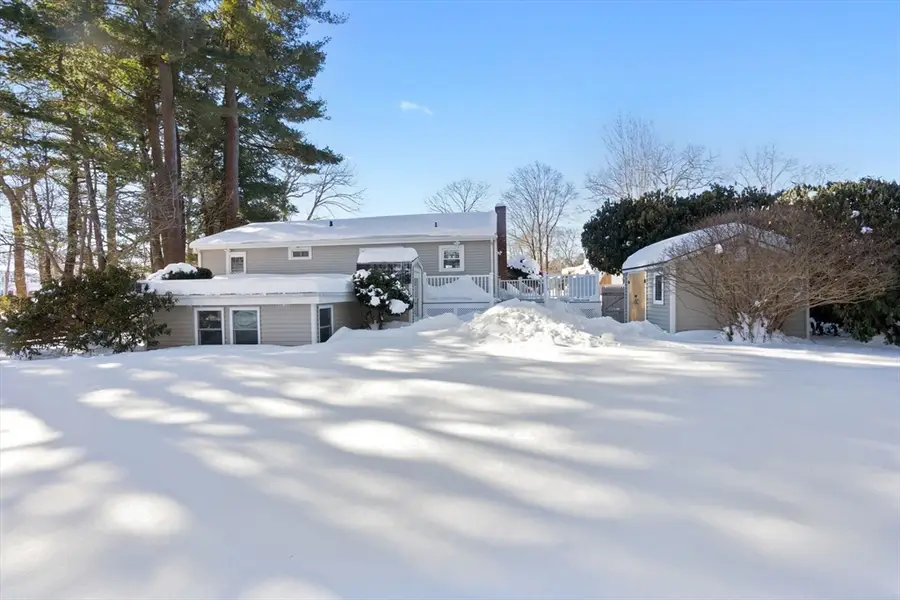 34 Foster Dr, Beverly, MA 01915 - #3