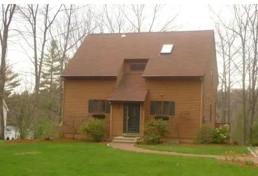 15 S Sullivan Rd, Charlton, MA 01507