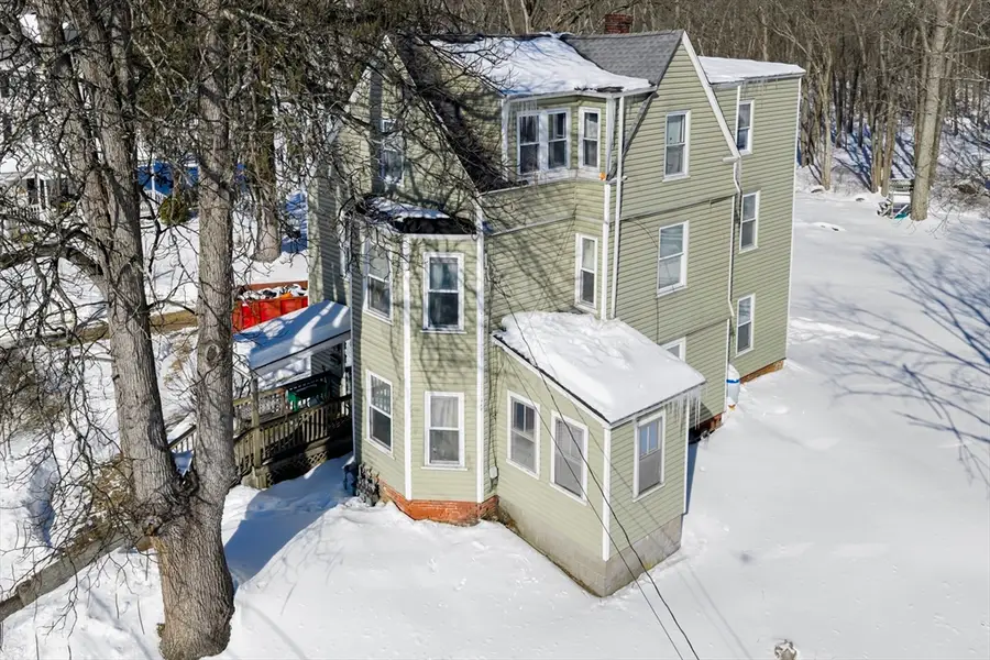 8 Lincoln Ave, Millbury, MA 01527 - #2