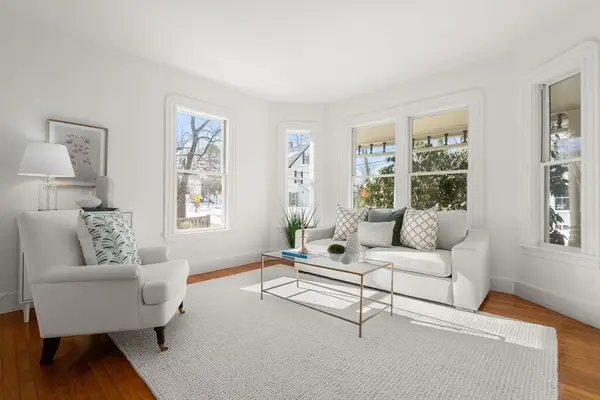 10 Higgins St, Newton, MA 02466