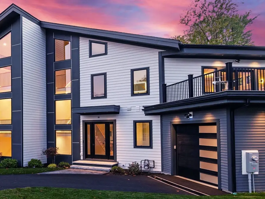 18 Josselyn Pl #18, Newton, MA 02461 - Image #2