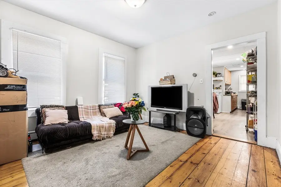 25 Read St, Lowell, MA 01850 - #2