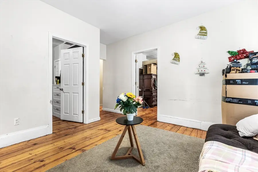 25 Read St, Lowell, MA 01850 - #3