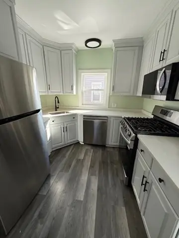 24 Academy Ave, Fairhaven, MA 02719 - #3