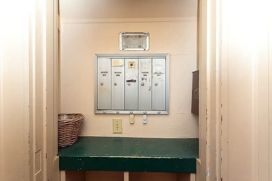 45 Harvard St #5 3rd fl, Lowell, MA 01851 - #3