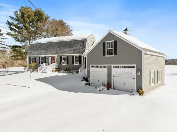 97 Hawthorne Ln, Concord, MA 01742