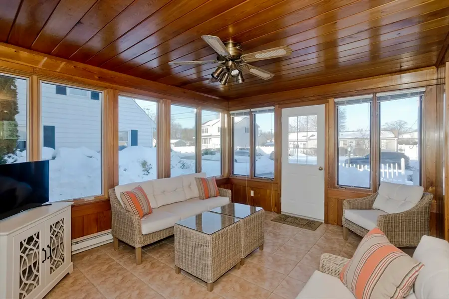 35 Mount Vernon Rd, Chicopee, MA 01013 - #2