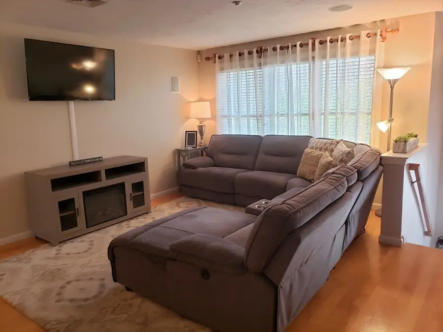 660 Thacher St #402, Attleboro, MA 02703 - #2