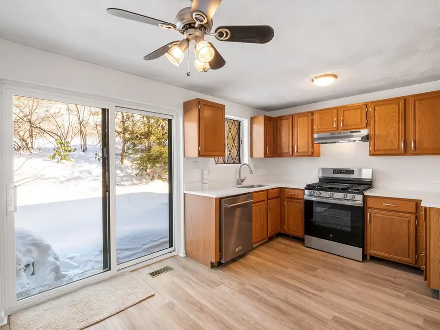 403 Farrwood Dr #403, Haverhill, MA 01835 - #3