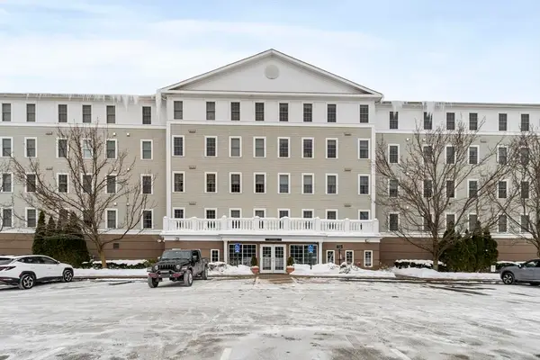 10 Crowninshield St #303, Peabody, MA 01960