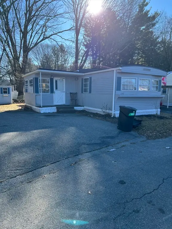235 New Yorker Avenue, Chelmsford, MA 01824 - #1