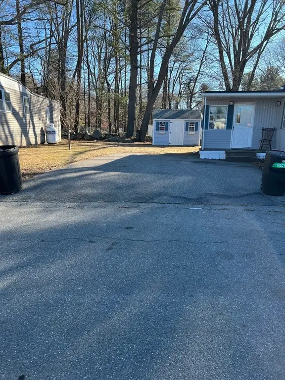 235 New Yorker Avenue, Chelmsford, MA 01824 - #3