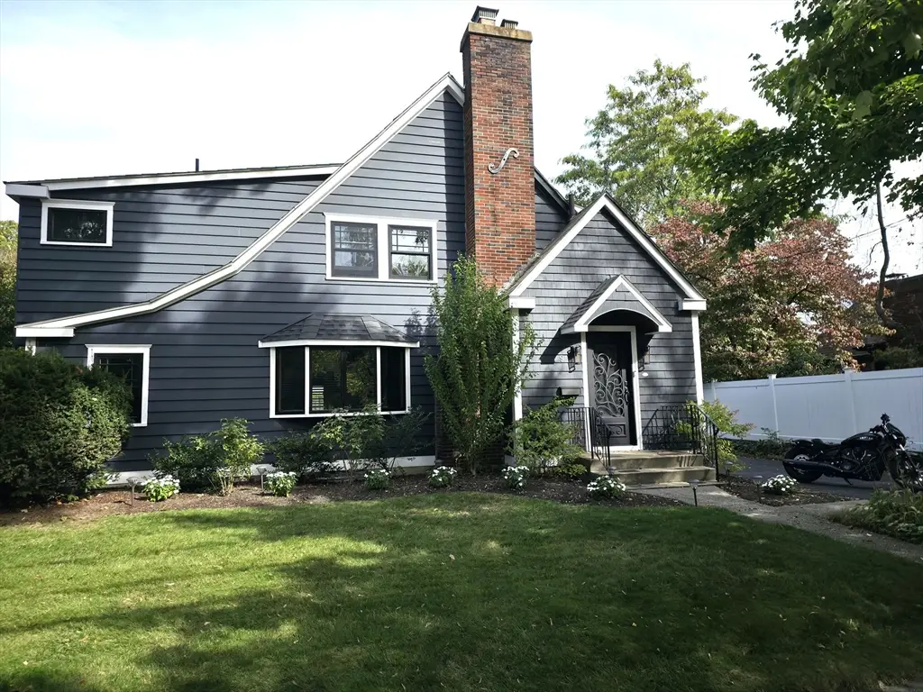 9 Venner Rd, Arlington, MA 02476 - #1