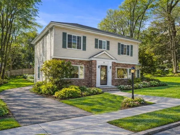 55 Bellingham Rd, Brookline, MA 02467