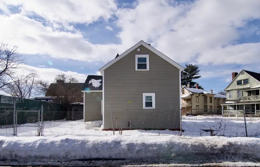 63 Bay St, Springfield, MA 01109 - #3