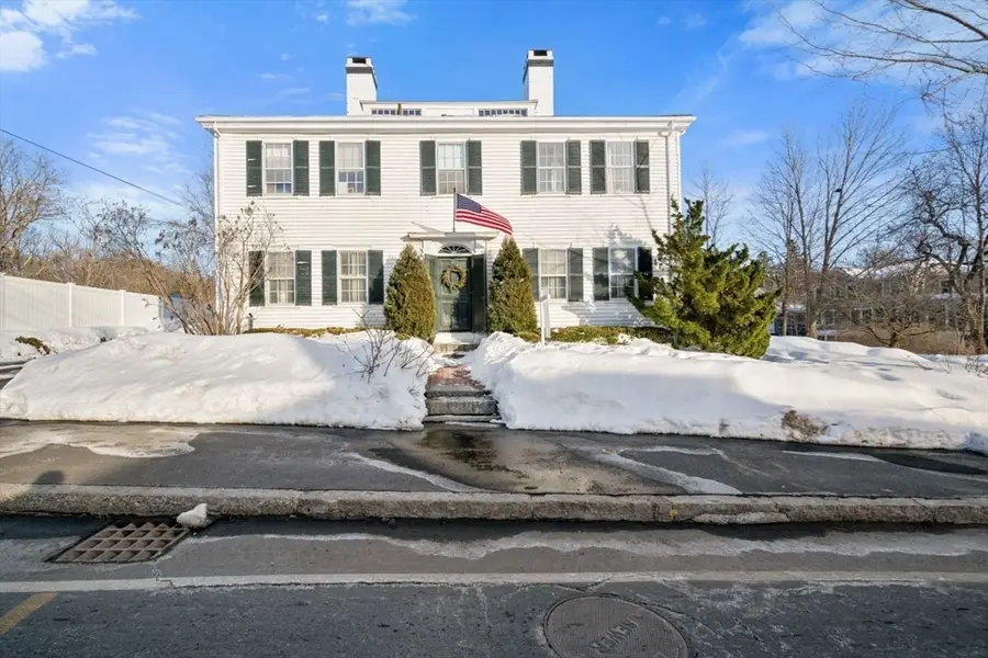 45 School St, Manchester, MA 01944 - #2