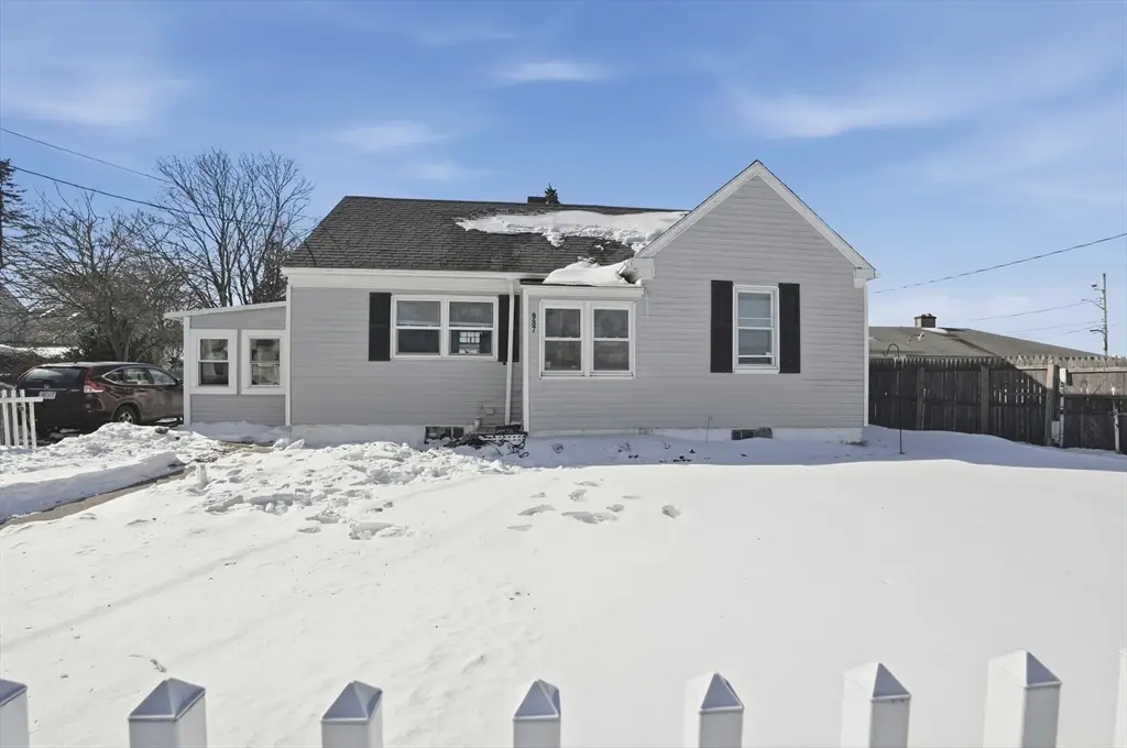 987 Rockdale Avenue, New Bedford, MA 02740 - #1