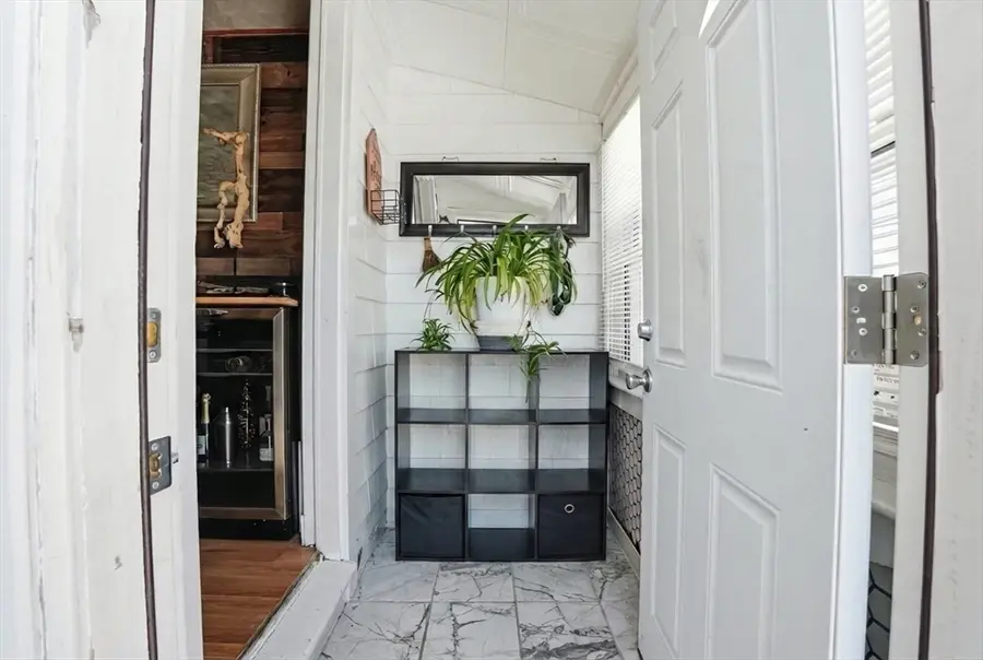 987 Rockdale Avenue, New Bedford, MA 02740 - #3