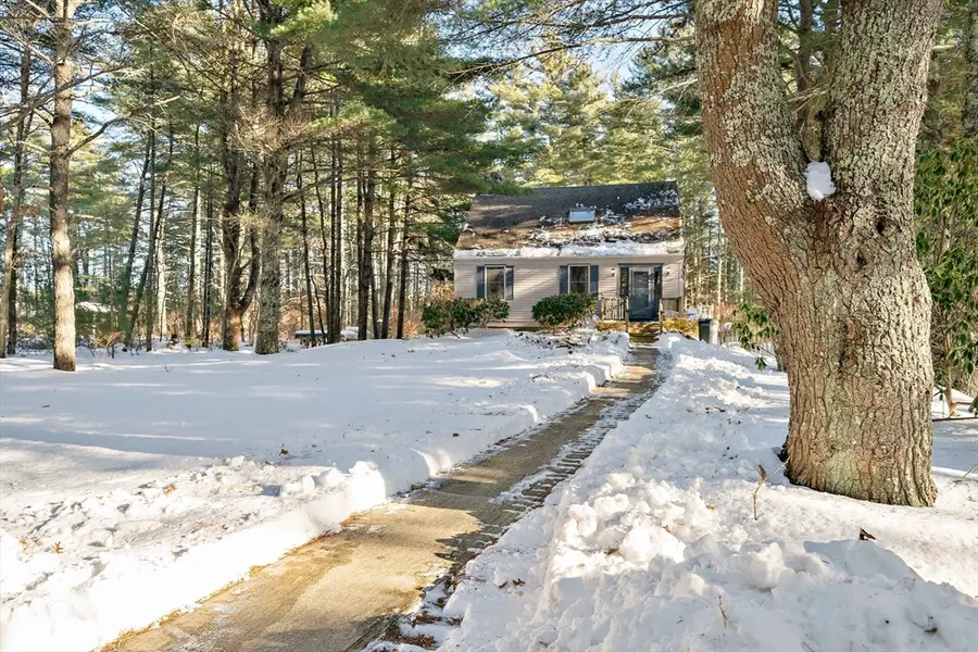 168 Tremont St, Carver, MA 02330 - #3