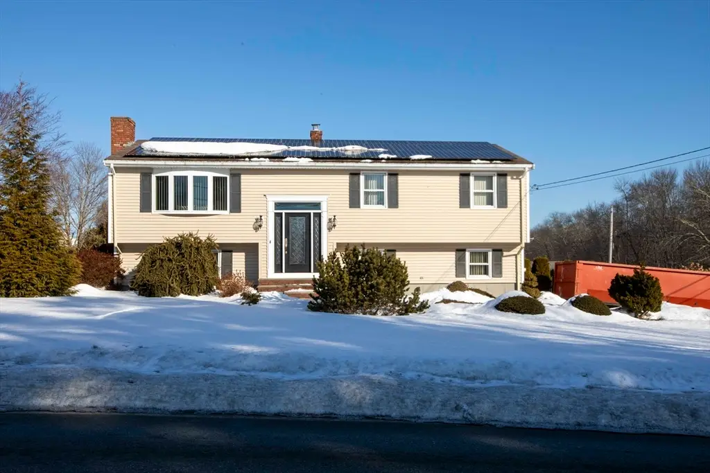 795 Old Warren Rd, Swansea, MA 02777 - #1