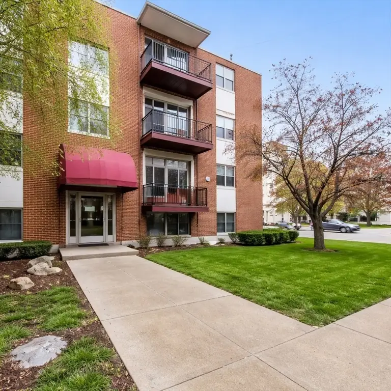 800 Hyde Park Ave #3, Boston, MA 02136 - #1