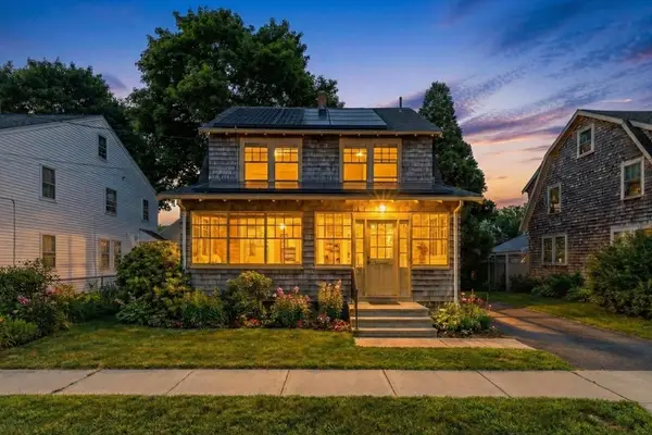 55 Louis St, Barnstable, MA 02601