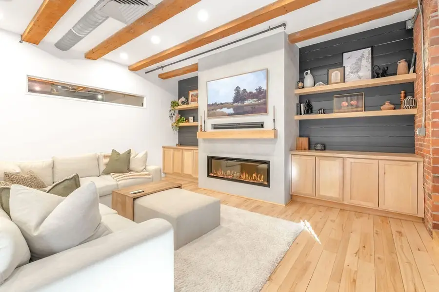 21 Wormwood St #316 & 318, Boston, MA 02210 - #3