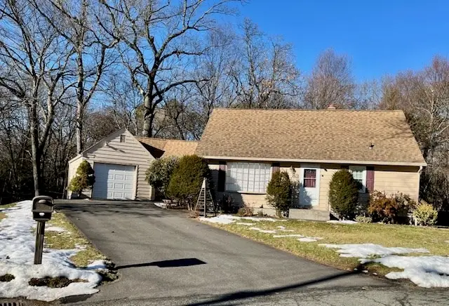 83 Old Farm Rd, Chicopee, MA 01020 - #1