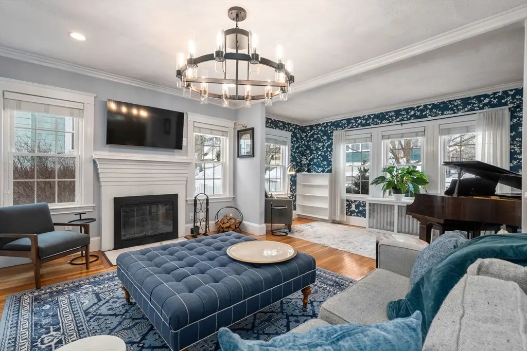 10 Grayson St, Boston, MA 02124 - #1