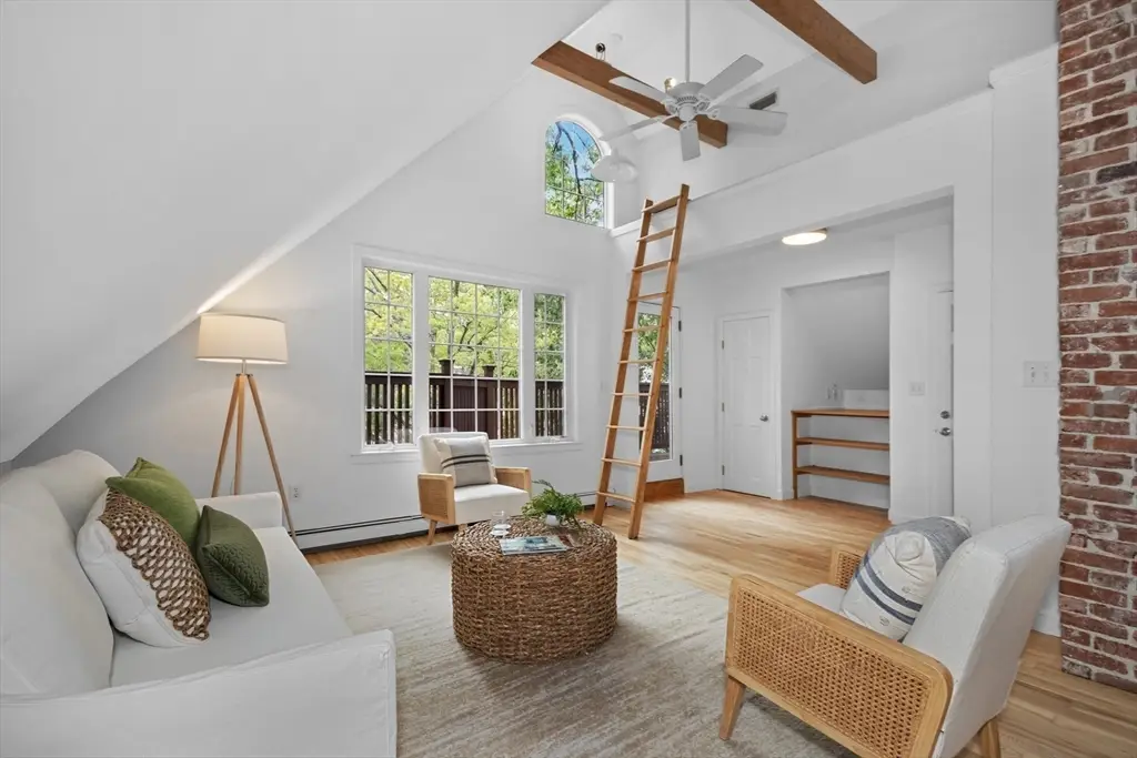 87 Holworthy St, Cambridge, MA 02138 - #1