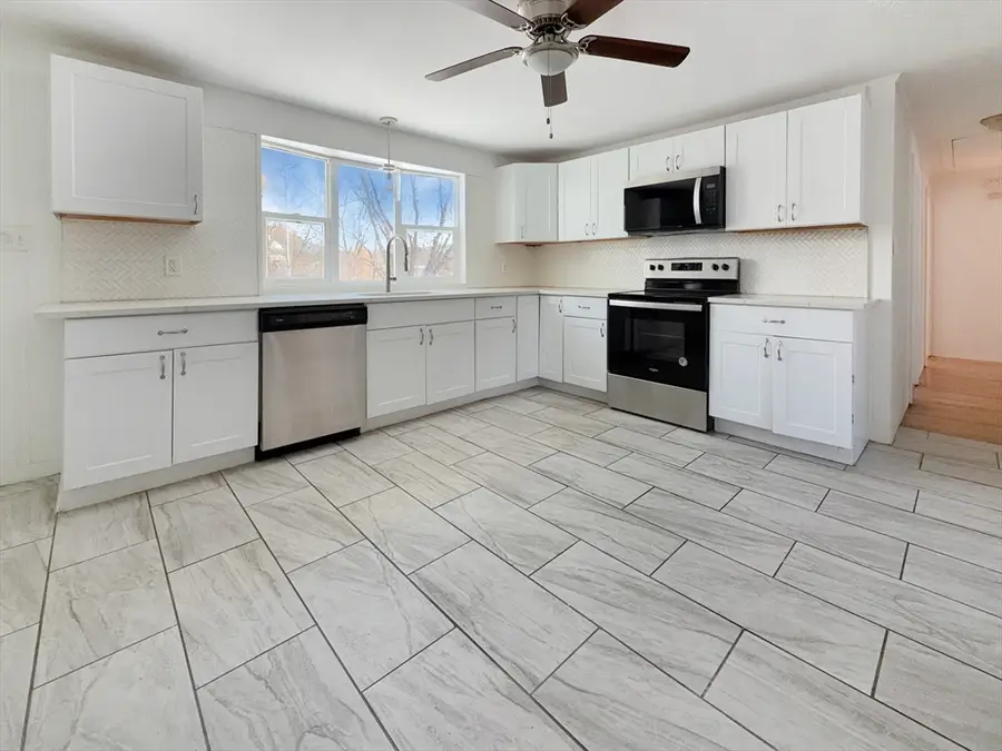 12 Annette St, Methuen, MA 01844 - #2