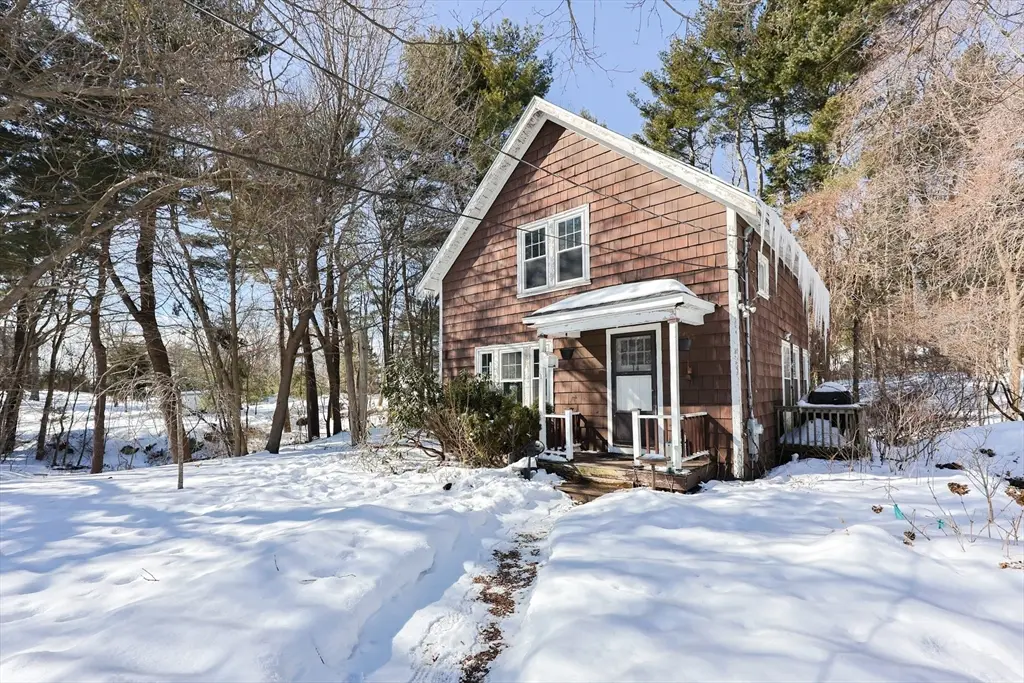 14 Leonard Ln, Holbrook, MA 02343 - #1