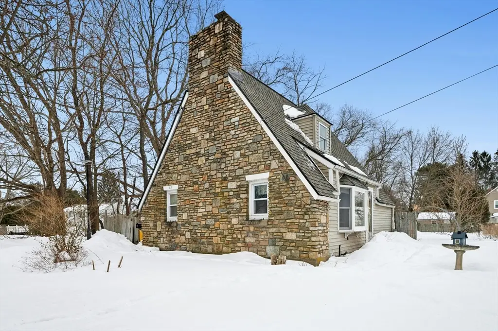 13 Harwood St, Oxford, MA 01540 - #1