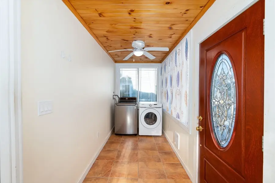 28 Apthorp St, Quincy, MA 02170 - #3