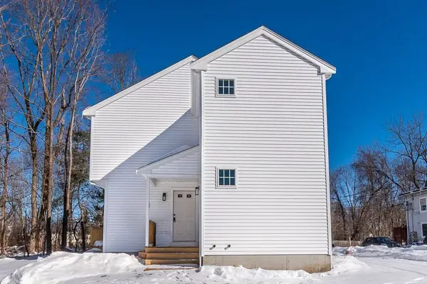 4 Riverside Avenue, Taunton, MA 02780