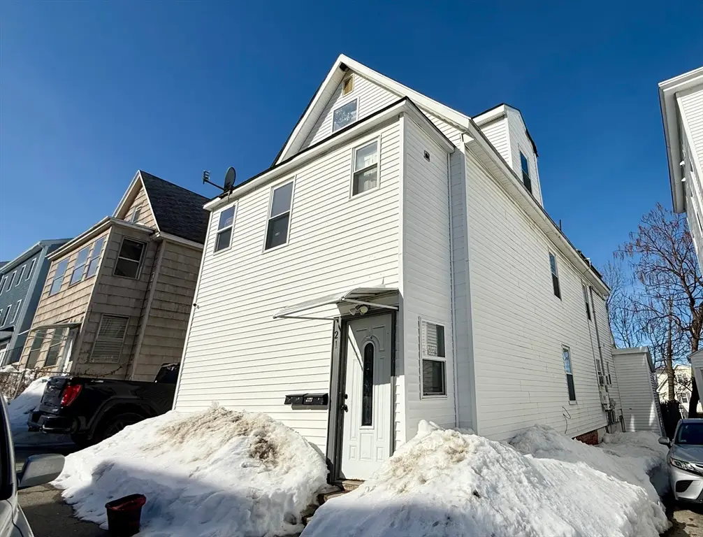 21 Mott St, Worcester, MA 01604 - #1