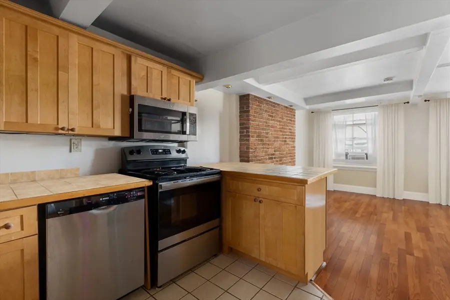 261 Marlborough St #12, Boston, MA 02116 - #3
