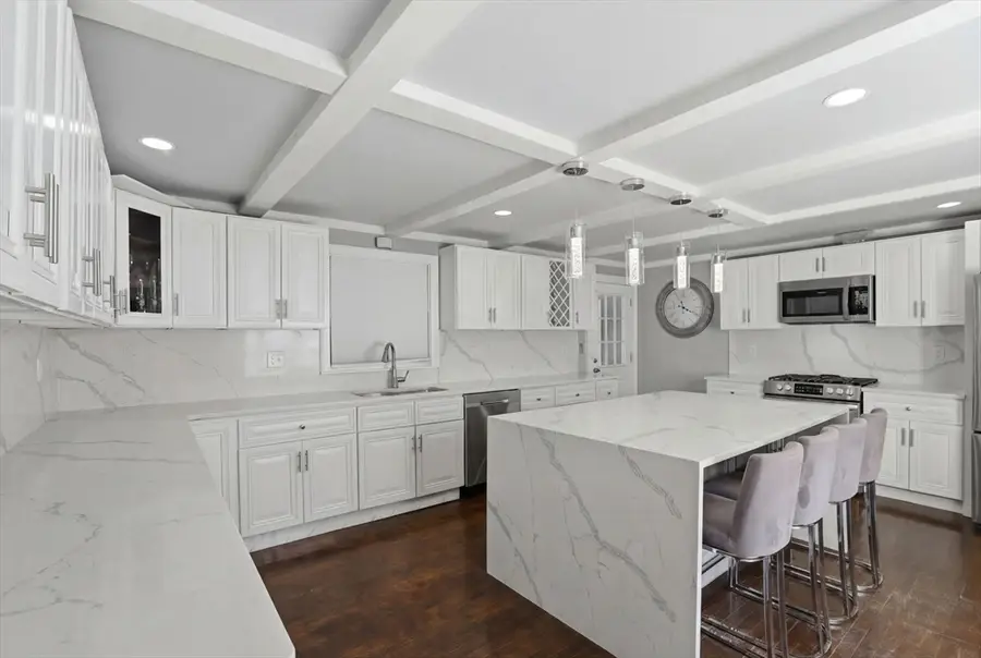 155 York St, Stoughton, MA 02072 - #2