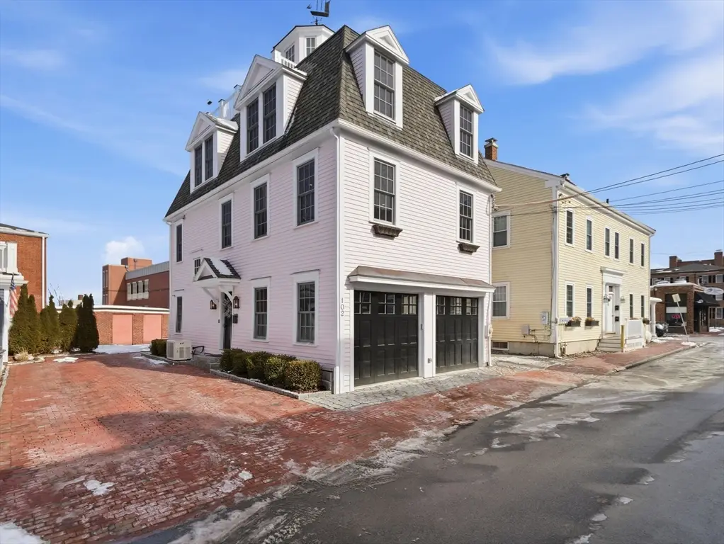 102 Pleasant St #102, Newburyport, MA 01950 - #1