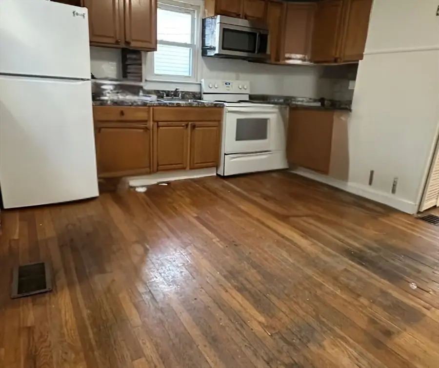 17 Marianna St, Lynn, MA 01902 - #3