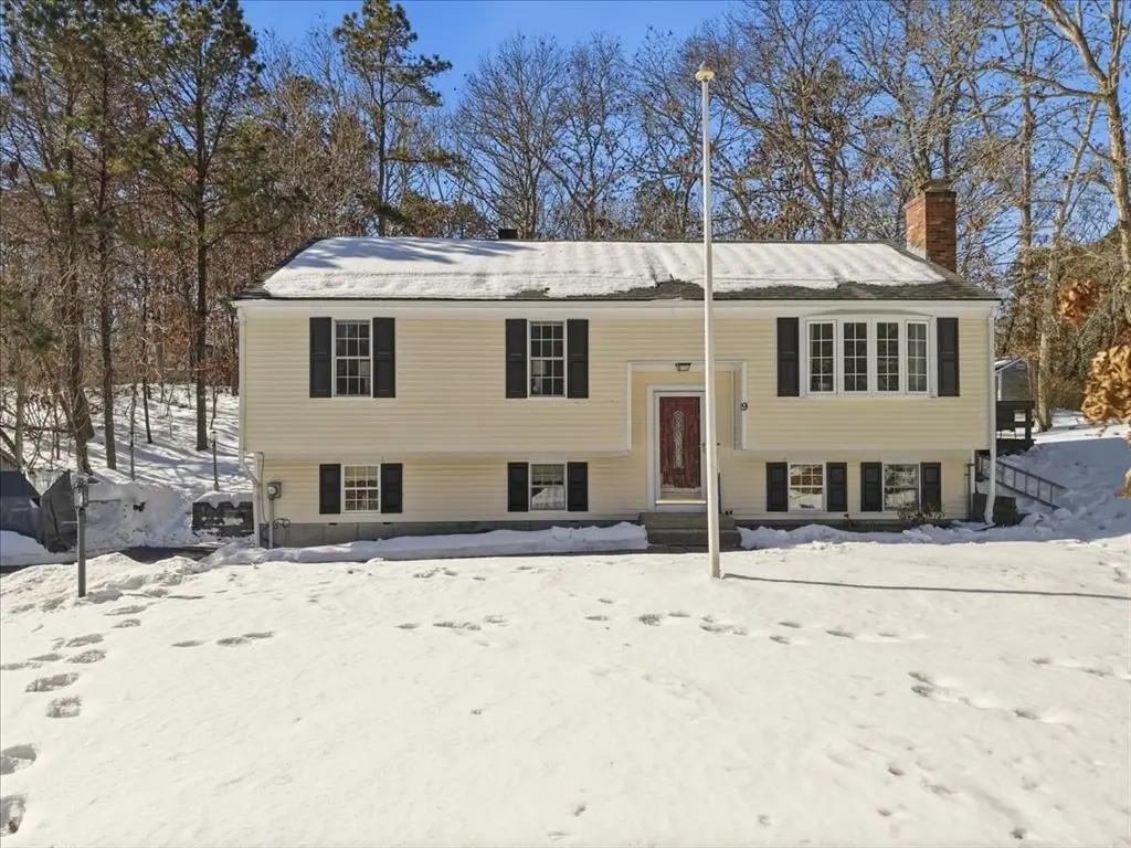 19 Emerald Way, Forestdale, MA 02644 - #1