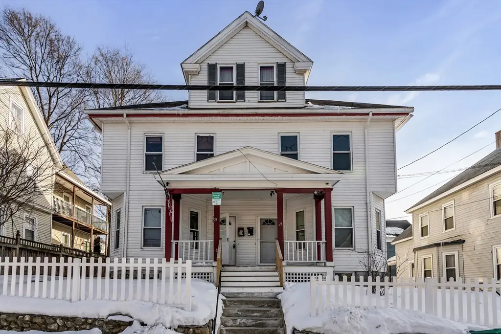 23 18th St, Lowell, MA 01850 - #1