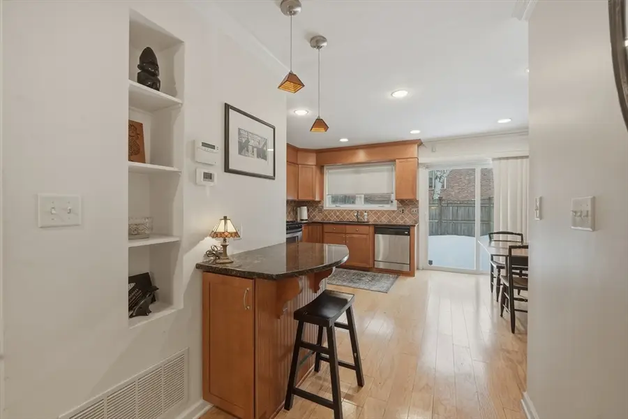 1155 Dickinson St #1155, Springfield, MA 01108 - #3