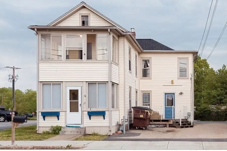 12 Hartford Ave E, Uxbridge, MA 01569 - #2