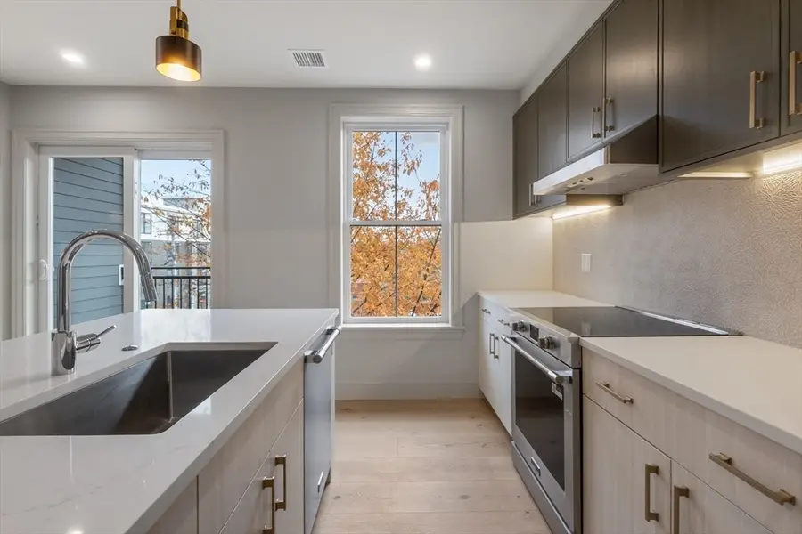 59 Spear St #402, Quincy, MA 02169 - #3