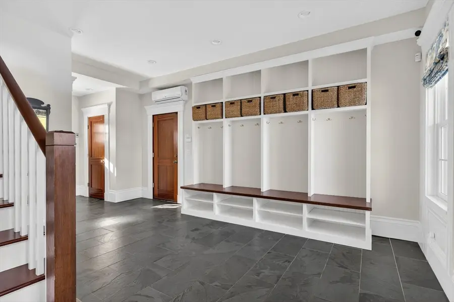 10 Franklin St, Dartmouth, MA 02748 - #3