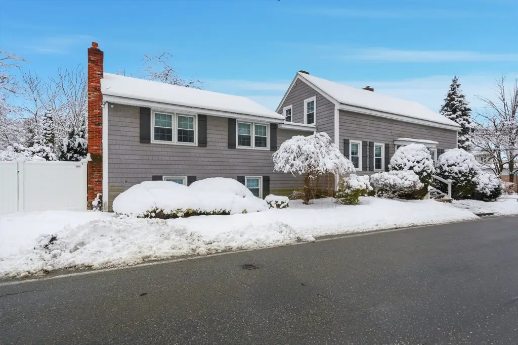 136 Bedford Rd, Woburn, MA 01801 - #1