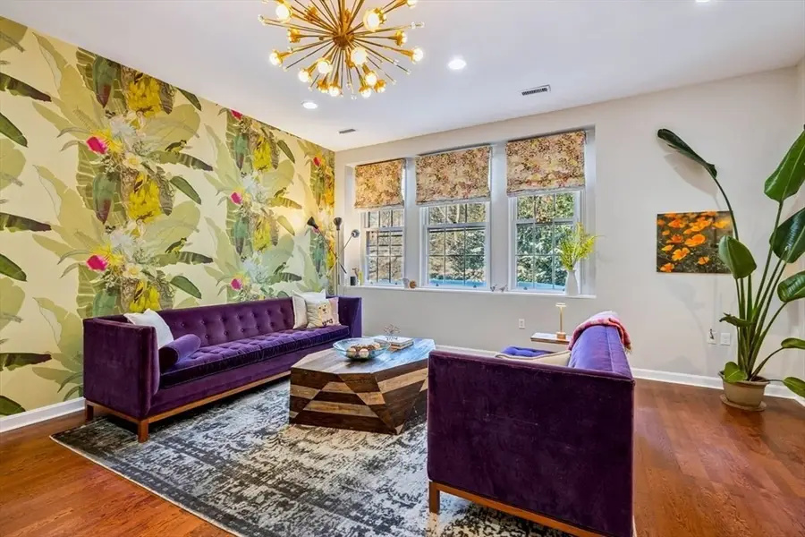 60 Glen Rd #108, Brookline, MA 02445 - #3