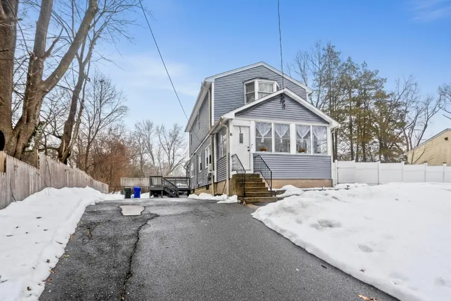 8 Putnam St, Springfield, MA 01109 - #3