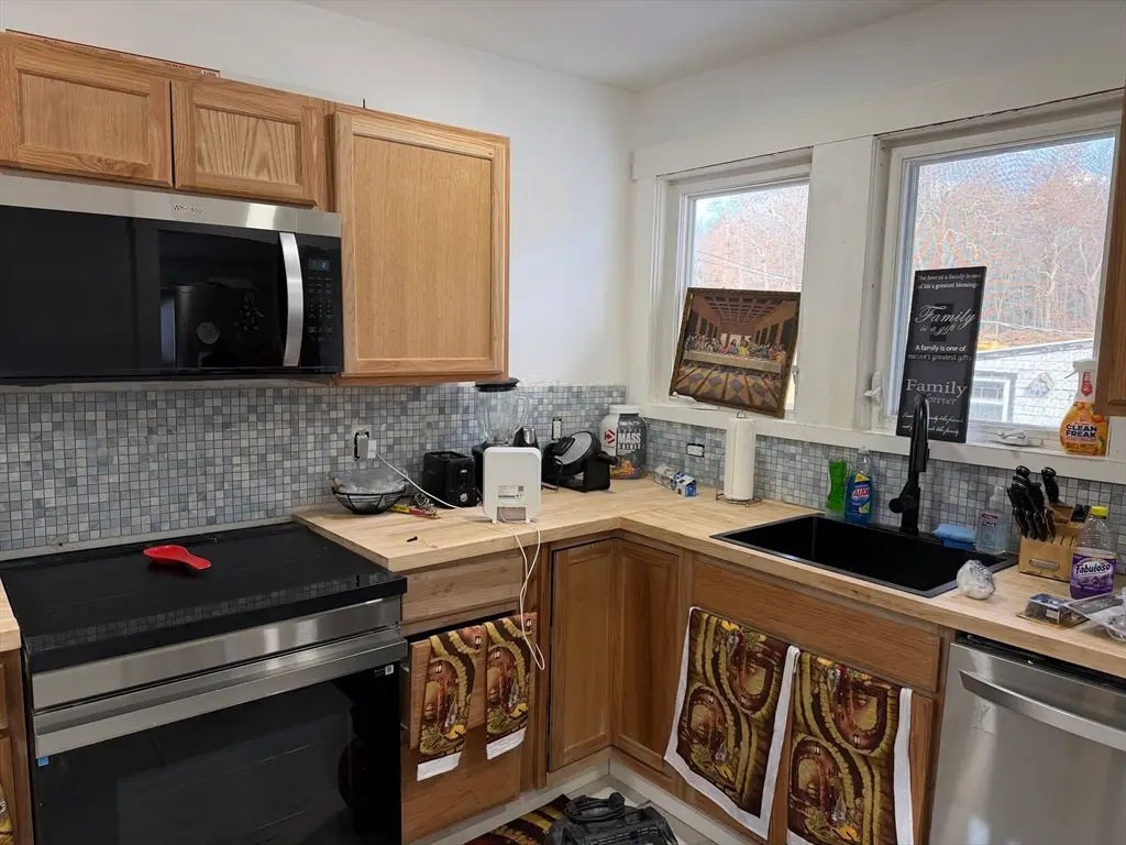 52 Quincy St, Holbrook, MA 02343 - #1